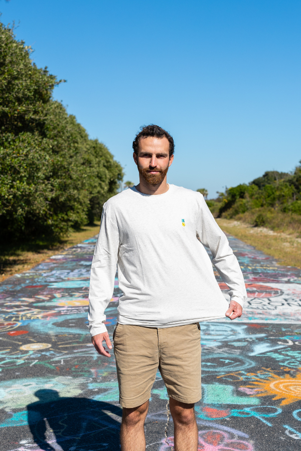 THE COMFORT TEE - LONG SLEEVE - LIGHT HEATHER GREY