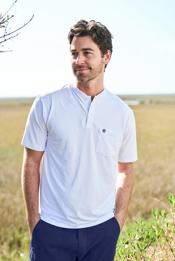 The Buck Henley | White