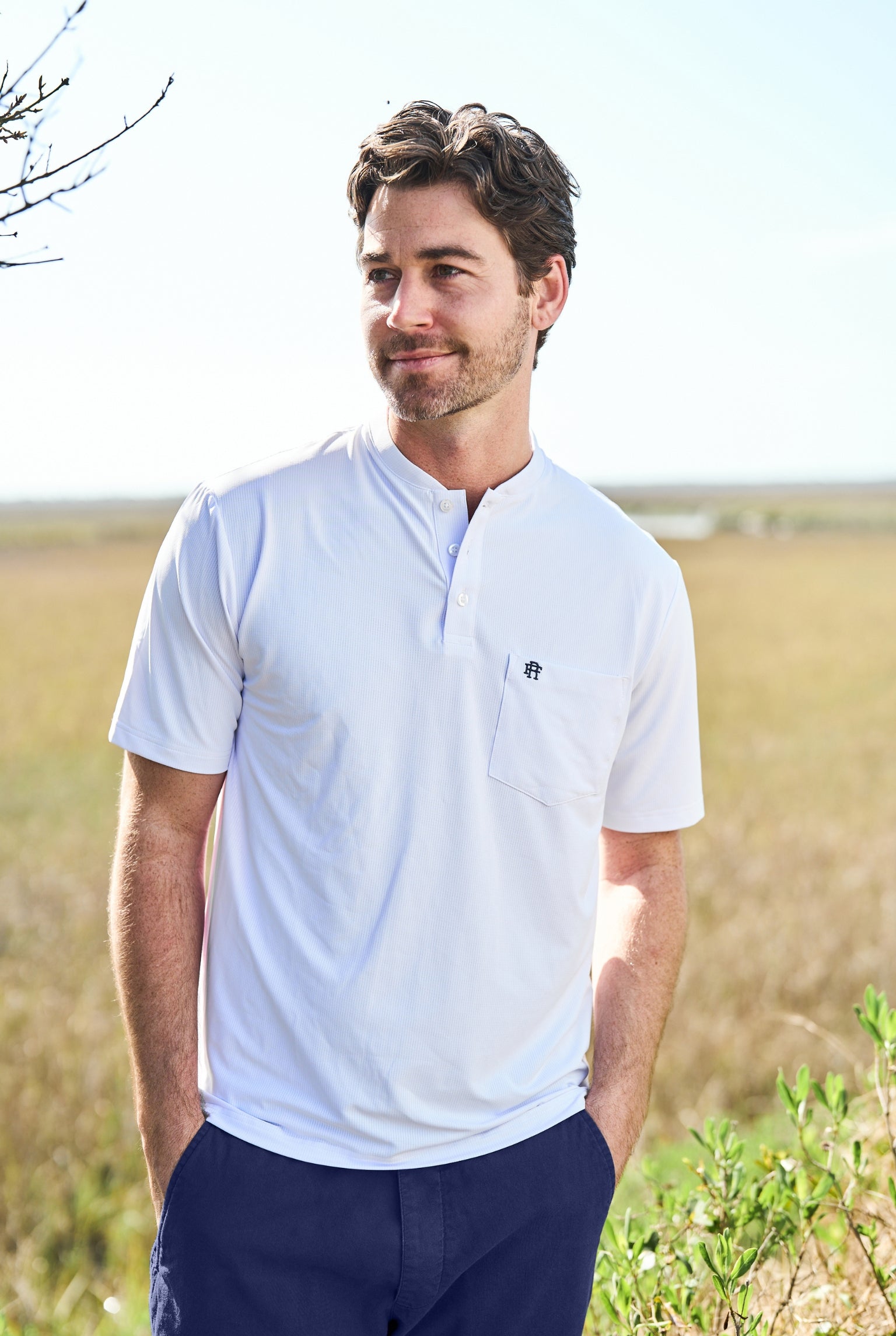 The Buck Henley | White