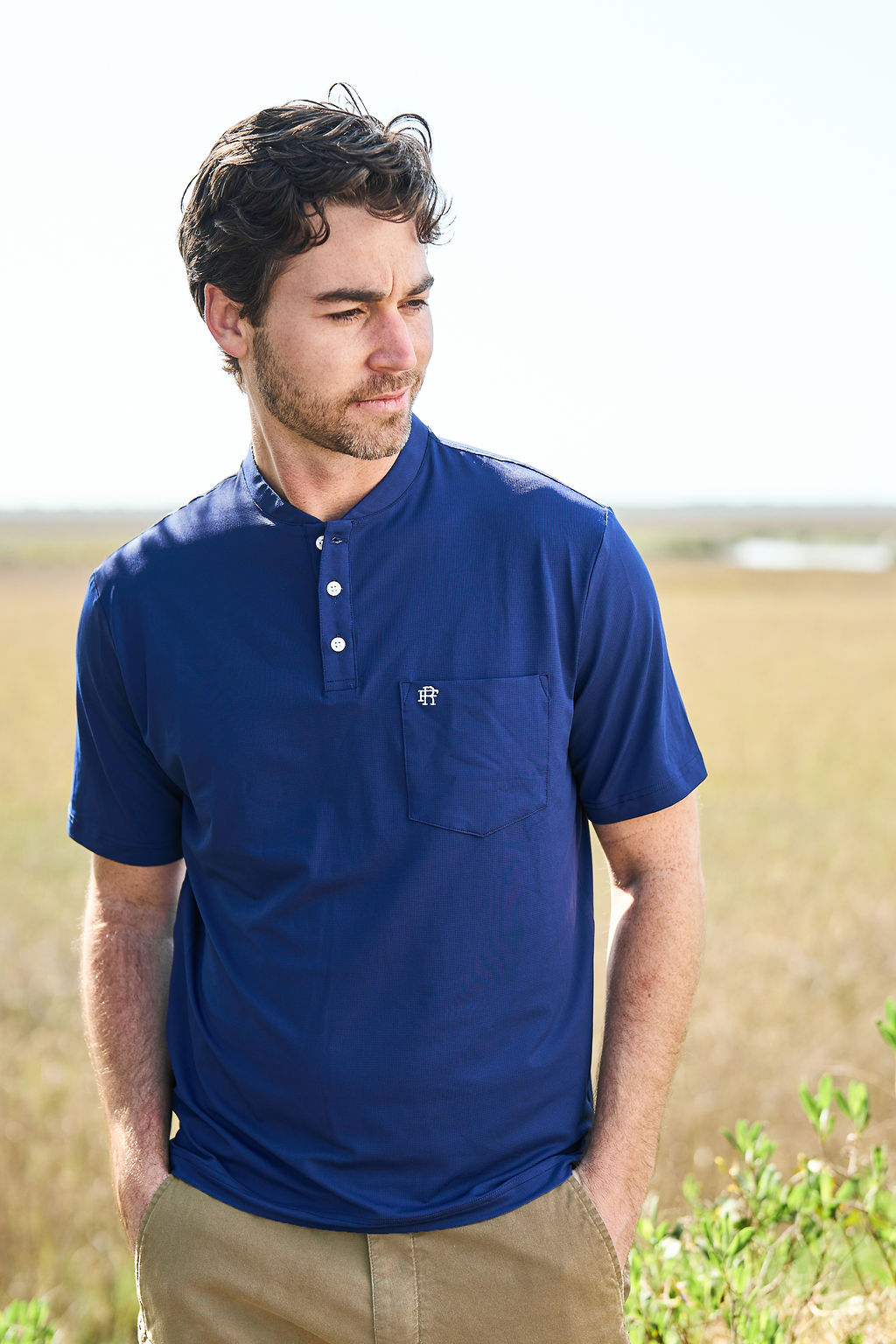 The Buck Henley | Navy